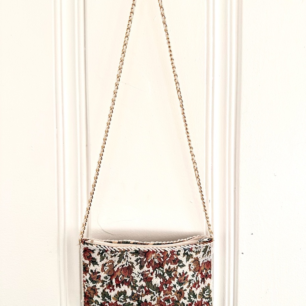 Vintage Walbaeg Beaded Floral Chain Shoulder Bag